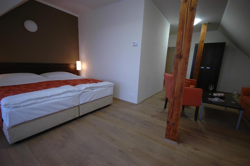 Garden Hotel Mezná Hřensko Habitación foto
