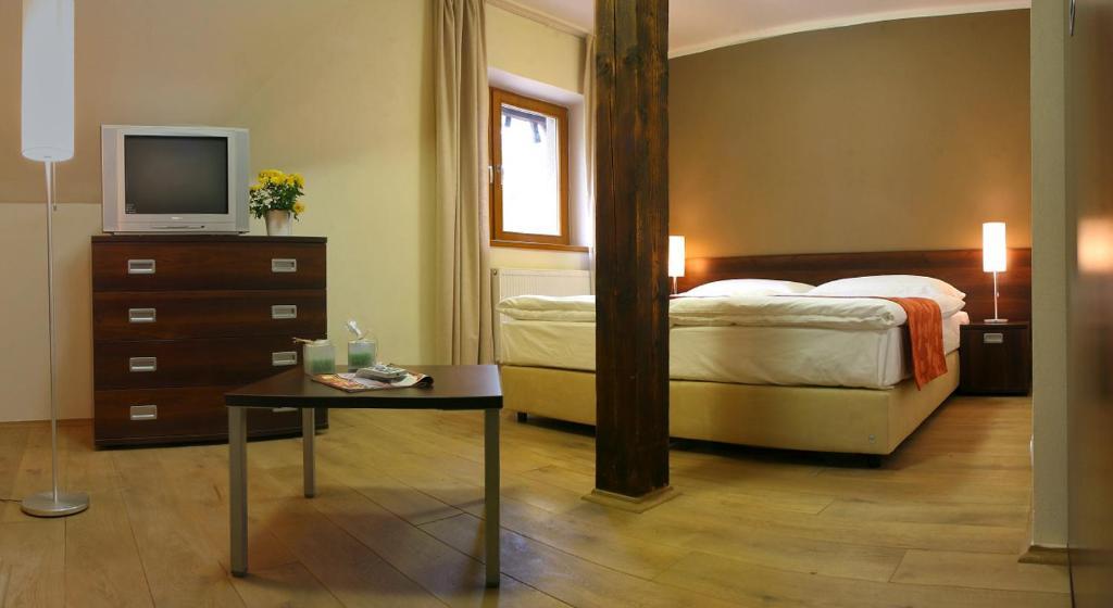 Garden Hotel Mezná Hřensko Habitación foto